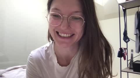 Snapshot of kinkyorange_ chatting on 01/09/25, 12:19 Mary the Soulmate online show from 01/09/25, 12:19