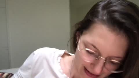 Snapshot of kinkyorange_ chatting on 01/28/25, 12:00 Mary the Soulmate online show from 01/28/25, 12:00