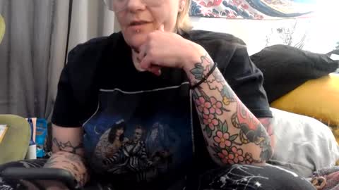 Kinky Pinky online show from 02/18/25, 08:05