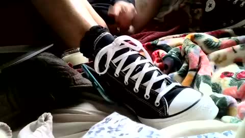 Snapshot of kinkysneakergirl chatting on 12/05/25, 07:10 KinkySneakerGirl online show from 12/05/25, 07:10