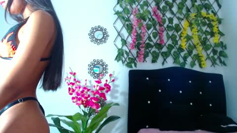 Isabella  online show from 01/22/25, 12:48