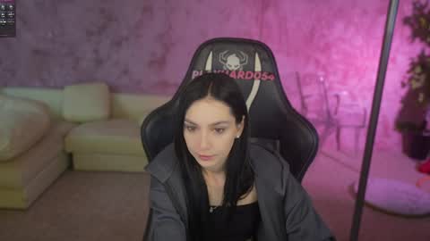 Sweet girls online show from 04/28/26, 04:17