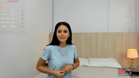 Kira online show from 04/06/26, 12:28