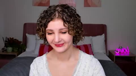 Kira online show from 05/26/26, 12:17