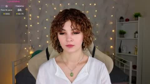 Snapshot of kira_fluffy chatting on 07/11/26, 06:05 Kira online show from 07/11/26, 06:05