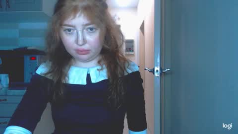 Snapshot of kira_foxy_ chatting on 02/27/26, 01:22 Kira online show from 02/27/26, 01:22