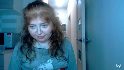 Kira online show from 04/23/26, 12:29