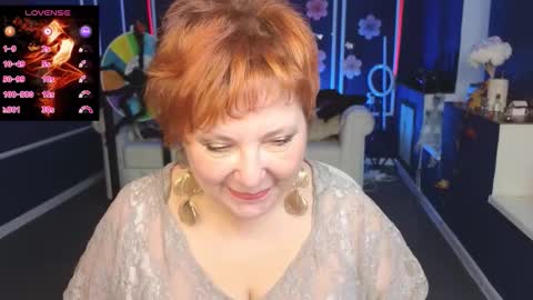 Kira Kennet online show from 10/25/25, 10:12