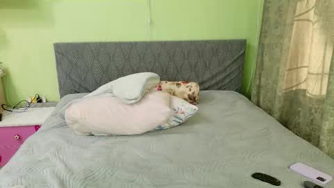 Kira online show from 02/23/26, 06:33