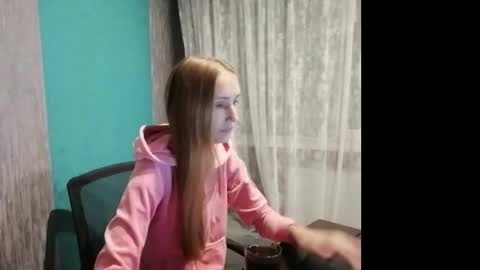 Snapshot of kira_morekiss chatting on 10/04/25, 05:22 kira_morekiss online show from 10/04/25, 05:22