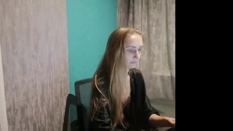 Snapshot of kira_morekiss chatting on 11/20/25, 07:02 kira_morekiss online show from 11/20/25, 07:02