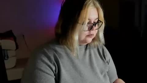 Just Kira online show from 02/02/25, 08:30