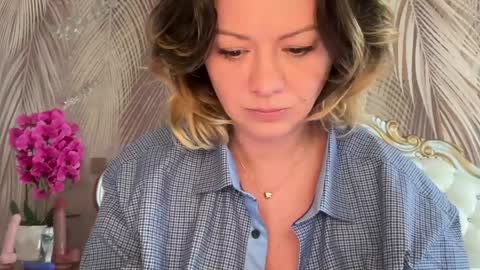 KiraDivine online show from 03/17/26, 01:03