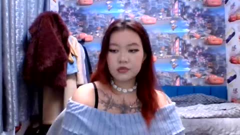 Snapshot of kiradrip chatting on 11/11/25, 07:14 Kira online show from 11/11/25, 07:14