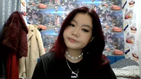 Snapshot of kiradrip chatting on 12/21/25, 06:04 Kira online show from 12/21/25, 06:04