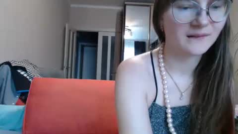 KiraGoldens online show from 02/14/25, 10:49