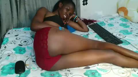 Snapshot of kirah_hot chatting on 09/23/25, 11:30 kirah_hot online show from 09/23/25, 11:30