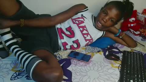 Snapshot of kirah_hot chatting on 03/03/26, 12:11 kirah_hot online show from 03/03/26, 12:11