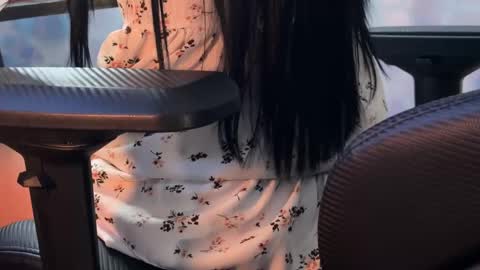 Kira    online show from 02/10/25, 07:17