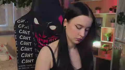 Kira    online show from 03/06/25, 12:41