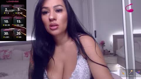 kiramaes online show from 11/21/25, 07:51