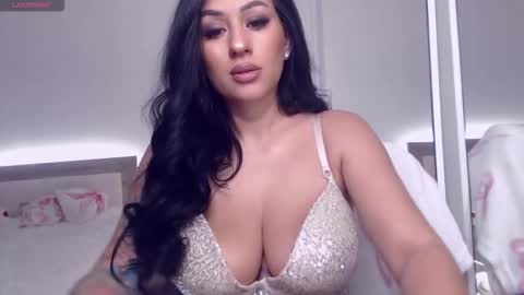 kiramaes online show from 01/18/26, 12:09