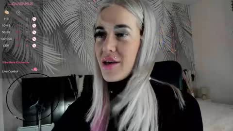 Kira online show from 03/01/26, 08:49