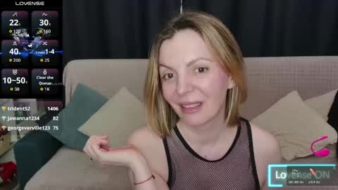 kiramartins cat online show from 04/22/26, 05:03