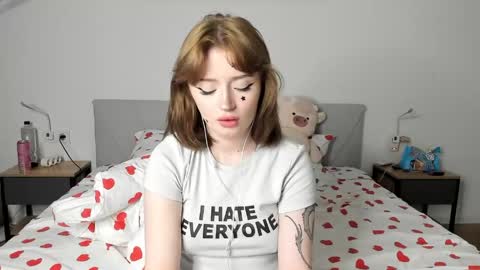 kirameowcam online show from 05/15/26, 09:22