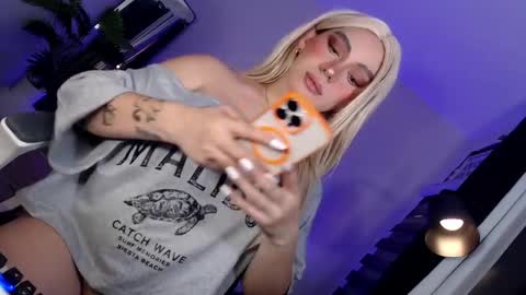 Its your girl KIRA online show from 05/28/26, 02:20