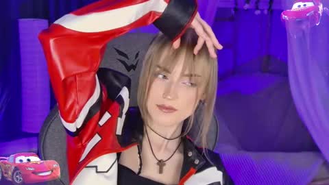 Kira online show from 05/15/26, 11:34