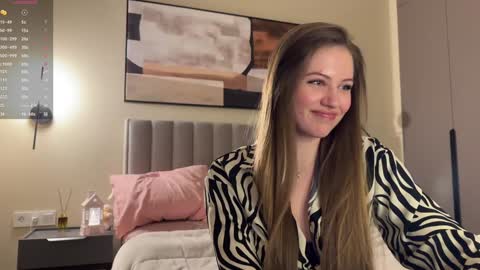 Snapshot of kiramystery chatting on 12/12/24, 03:59 Kira online show from 12/12/24, 03:59