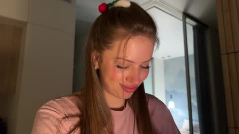 Kira online show from 03/18/26, 05:05