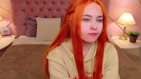 Kira online show from 05/01/26, 05:12