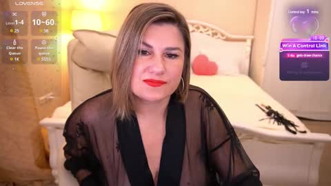 Kira online show from 03/10/25, 10:34