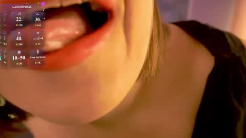 Kira online show from 04/09/26, 08:53