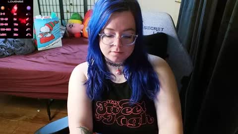 Snapshot of kiraspitqueen chatting on 12/25/24, 10:05 KiraSpitQueen online show from 12/25/24, 10:05