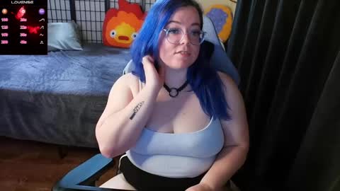 Snapshot of kiraspitqueen chatting on 01/12/25, 02:45 KiraSpitQueen online show from 01/12/25, 02:45