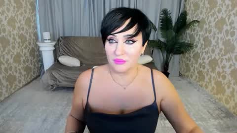 Kira online show from 01/15/26, 11:26