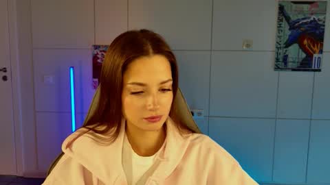 kiravair online show from 11/10/25, 01:21