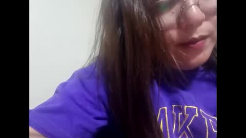 Snapshot of kiray20 chatting on 12/14/24, 02:31 kiray20 online show from 12/14/24, 02:31