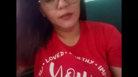 Snapshot of kiray20 chatting on 12/15/24, 02:52 kiray20 online show from 12/15/24, 02:52