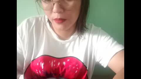 Snapshot of kiray20 chatting on 01/05/25, 05:41 kiray20 online show from 01/05/25, 05:41