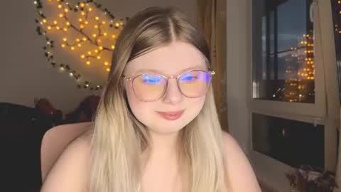 KiraYume online show from 07/14/26, 10:37