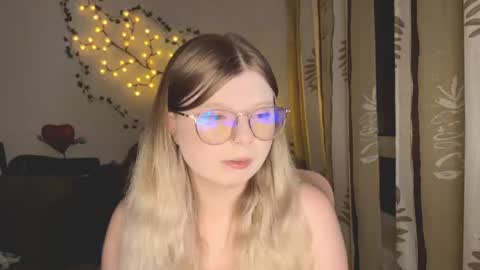 KiraYume online show from 08/03/26, 08:12