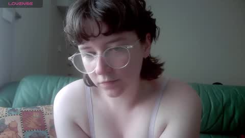 Snapshot of kirbythefae chatting on 12/07/24, 02:31 Kirby online show from 12/07/24, 02:31