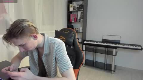 Kirill and Andrey online show from 02/11/25, 09:46