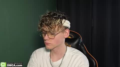 Kirill and Andrey online show from 02/25/26, 08:13