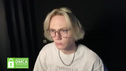 Snapshot of kirill_20_cm chatting on 07/25/26, 03:42 Kirill and Andrey online show from 07/25/26, 03:42