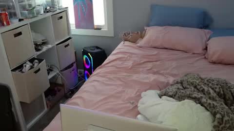 Snapshot of kirkcammerman1 chatting on 01/04/25, 05:37 Onya online show from 01/04/25, 05:37